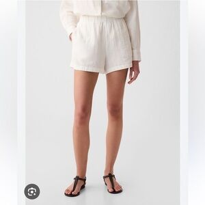 GAP Off-White Cotton Pull-On Shorts